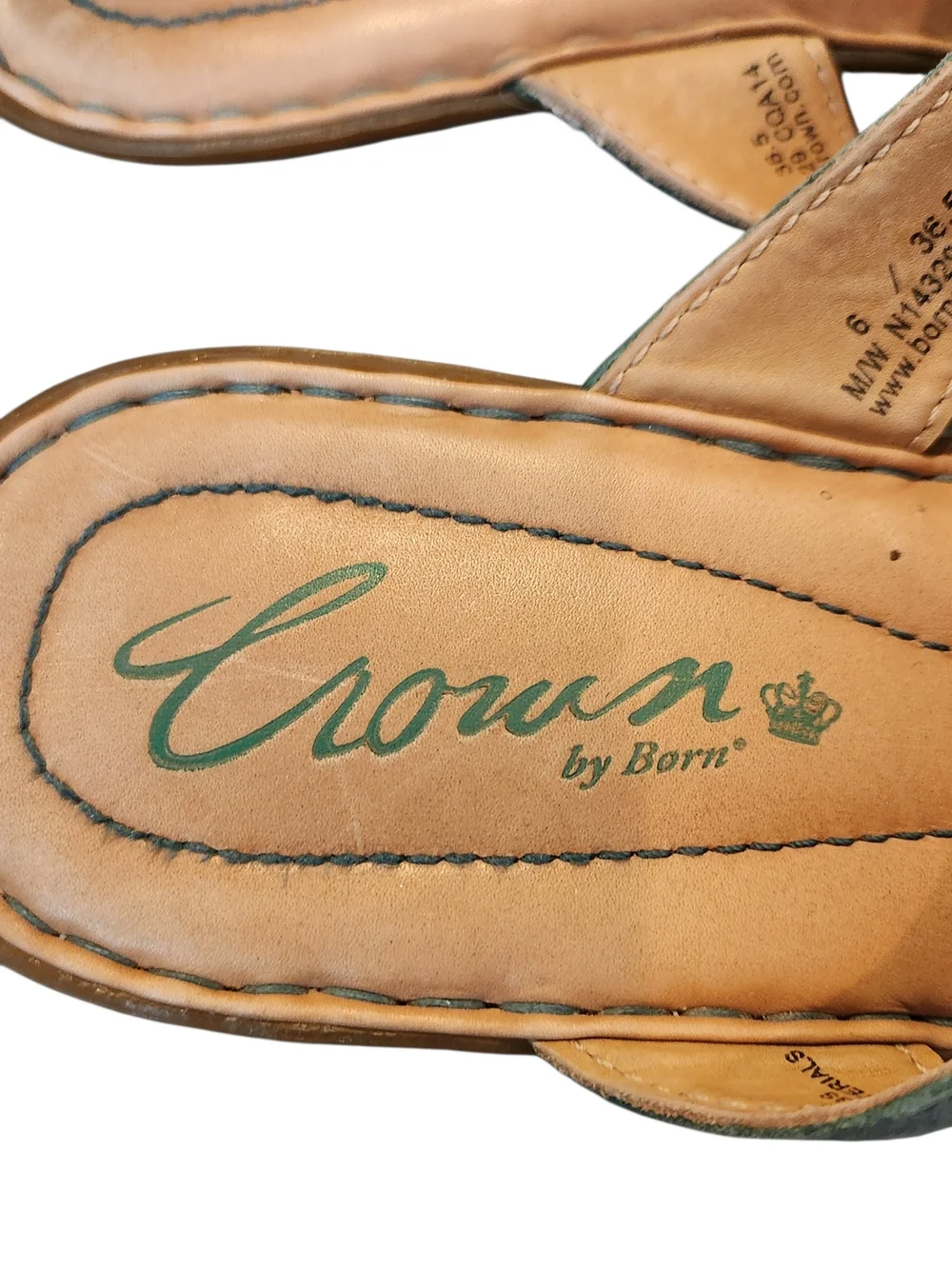 Crown by Born Sage Green Gold Studded Cutout Leather Thong Sandals Size 6 Flats